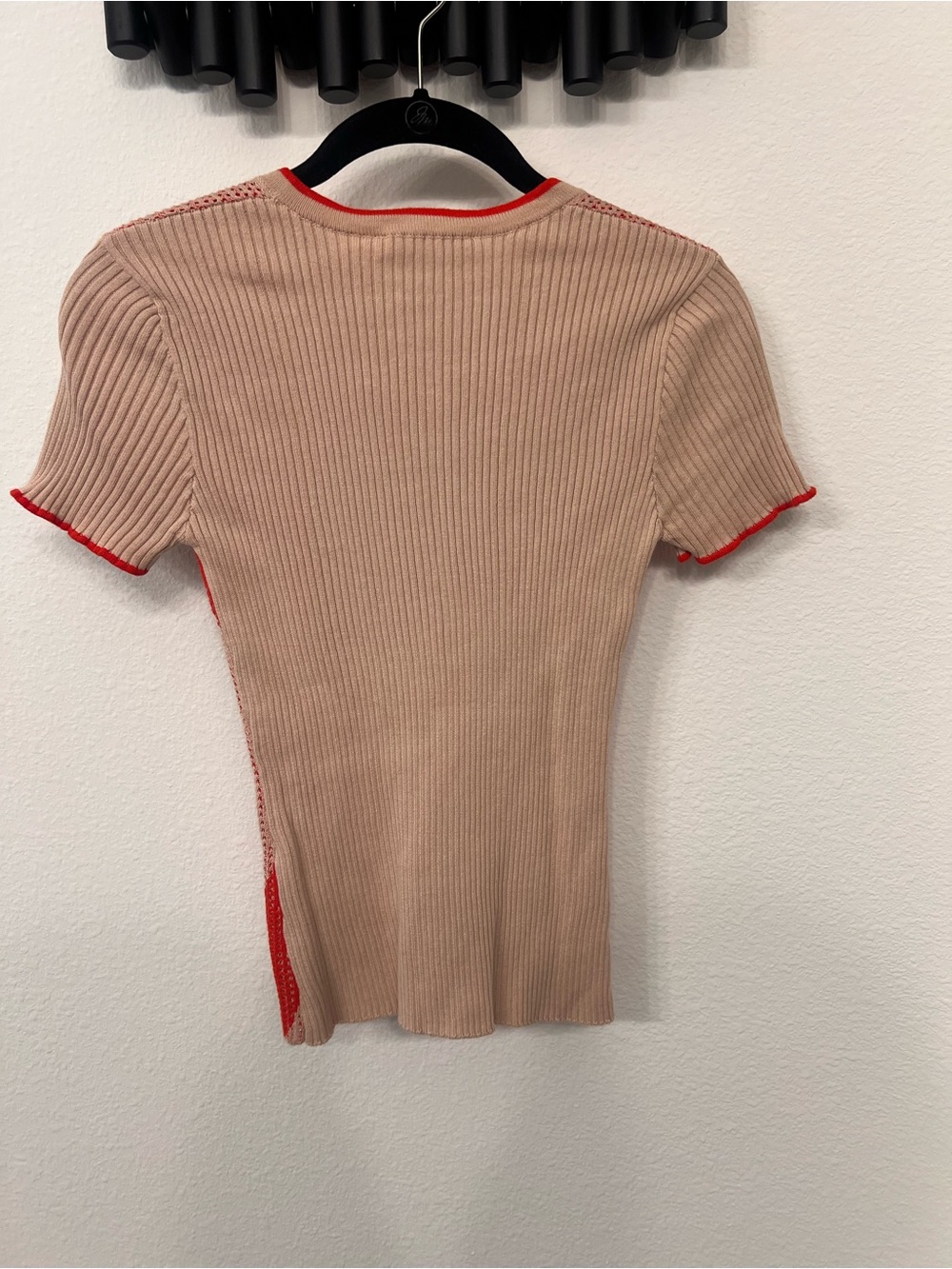 Cotton by Autumn Cashmere Red and Beige Wave Stripe Short Sleeve Knit Tee - Picture 3 of 3